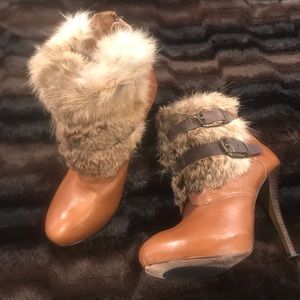 Women’s booties with real fur